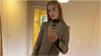 Μην αγοράσεις πανωφόρι πριν δεις τη συλλογή της Rosie Huntington-Whiteley