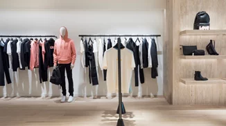 Η πρώτη boutique Sandro άνοιξε τις πόρτες της στο Golden Hall