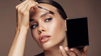 15 συμβουλές μακιγιάζ για να βάφεσαι σαν επαγγελματίας makeup artist