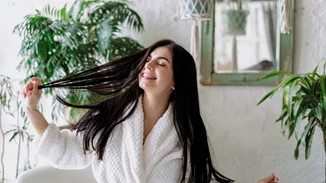 Ένα νέο eco-ethical brand υπόσχεται να σου χαρίσει όμορφα μαλλιά και να σώσει τον πλανήτη από το πλαστικό