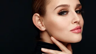 #NeverFakeIt | 5 tips για πραγματικά εντυπωσιακές βλεφαρίδες που κάνουν τις falsies να περιττεύουν