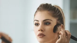5 λάθη στο μακιγιάζ που σε δείχνουν μεγαλύτερη
