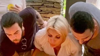 Ελένη Μενεγάκη | Η σπάνια φωτογραφία με τον αδερφό και τον γιο της και τα οικογενειακά γενέθλια