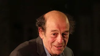 Μανούσος Μανουσάκης | Έγινε παππούς για πρώτη φορά