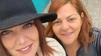 Βίκυ Σταυροπούλου | Η έκπληξη στη Δανάη Μπάρκα για τα γενέθλιά της