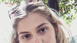 Αμαλία Κωστοπούλου | Έτσι γιόρτασε την Ημέρα των Ευχαριστιών (λίγες μέρες πριν) με τους φίλους της - Το πλούσιο δείπνο