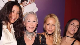 Ζένια Μπονάτσου | Η αποκάλυψη για τη σχέση της μητέρας της με τη Μαρία Ελένη Λυκουρέζου - «Το αίμα νερό δεν γίνεται»