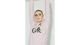 Μία συλλογή ρούχων αφιερωμένη στους Cure