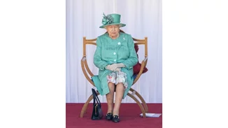 Η συνταγή της χριστουγεννιάτικης πουτίγκας της Βασίλισσας Ελισάβετ