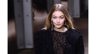 Gigi Hadid | Ανέβασε την πρώτη selfie με το μωρό της