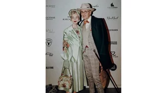 Αυτό το stylish δίδυμο επιβεβαιώνει ότι η μόδα και το στυλ δεν έχουν ηλικία