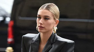 Η Hailey Bieber έχει γενέθλια και το γιορτάζει με ένα υπέροχο beauty look