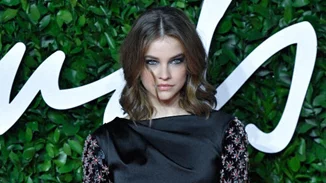 Barbara Palvin | Υιοθέτησε τα 2 major hair trends της σεζόν
