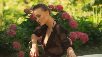 Το behind the scenes βίντεο της Lily-Rose Depp για τον οίκο CHANEL