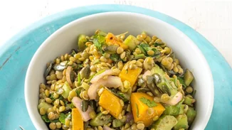 Σαλάτα με ψητή κολοκύθα και φακές