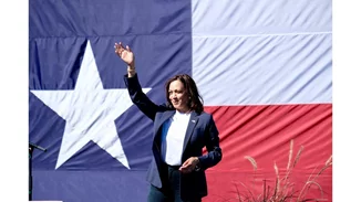 Η Kamala Harris γίνεται η πρώτη γυναίκα αντιπρόεδρος των ΗΠΑ