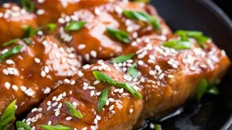 Σολομός με γλάσο τσίλι