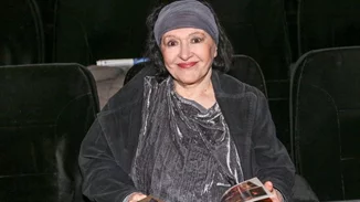 Μάρθα Καραγιάννη | Ακμαιότατη γιόρτασε τα 81 της χρόνια (pic)