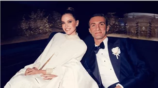 H Dasha Zhukova ανέβασε για πρώτη φορά φωτογραφία από τον γάμο της με τον Σταύρο Νιάρχο