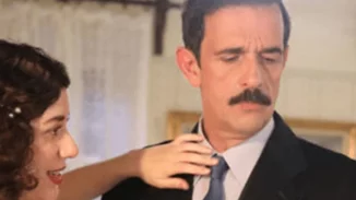 Όταν ο "Δούκας" από τις Άγριες Μέλισσες έπαιζε στην "Λάμψη" – Η φωτογραφία με μακριά μαλλιά