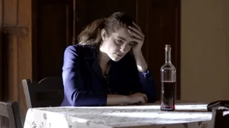 Άγριες Μέλισσες spoiler | H Ελένη έρχεται αντιμέτωπη με τη φρικτή αλήθεια