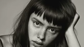 Θέλεις πιο λαμπερά και απαλά μαλλιά; Μόλις βρήκαμε τα πιο πολυτελή έλαια μαλλιών