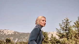 Μαρία Μπεκατώρου | Πώς φόρεσε τη δερμάτινη φούστα