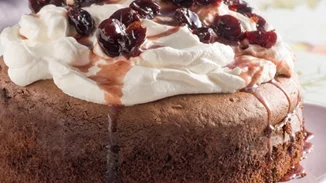 Η πιο γλυκιά συνταγή για σήμερα | Κέικ Βlack Forest