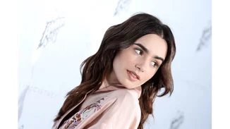 Lily Collins | Mε shaket από τα Mango που κοστίζει λιγότερο από 100 ευρώ