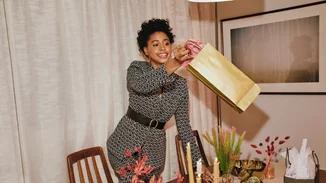 Η χριστουγεννιάτικη καμπάνια της Tommy Hilfiger είναι διαφορετική