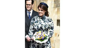 Η πριγκίπισσα Ευγενία φωτογραφίζεται σε προχωρημένη εγκυμοσύνη σε βόλτα της στο Λονδίνο