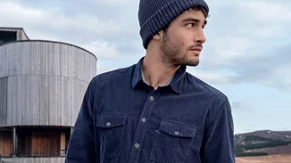 The List by Clodist: Πώς να διαλέξεις το σωστό πουκάμισο για να κάνεις δώρο σ' ένα άντρα