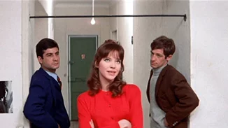 Ευκαιρία να υμνήσουμε ξανά την Άννα Καρίνα, που όρισε το πρότυπο της «νέας γυναίκας»