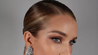 Τα ωραιότερα beauty looks με κόκκινο κραγιόν για τις γιορτές