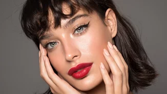 Δοκιμάσαμε το viral makeup TikTok του μήνα και πετύχαμε τέλεια cat eyes