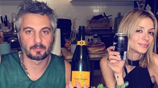 Σοφία Καρβέλα - Θανάσης Πανουργιάς | Ρεβεγιόν στην κουζίνα τους