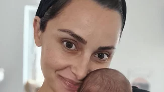 H τρυφερή ανάρτηση της Βασιλικής Μιλλούση για τη μητρότητα