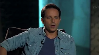 Δημήτρης Μακαλιάς | «Όταν πέθανε ο αδερφός μου, μου πέρασε από το μυαλό να πηδήξω από τον πέμπτο όροφο»