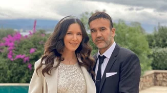 Τζώρτζια Βαϊνά | Δημοσίευσε τις πρώτες φωτογραφίες από τον γάμο της - Τι φόρεσε η κουμπάρα της, Ραμόνα Βλαντή