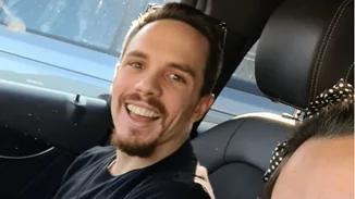 Βασιλική Μιλλούση - Λευτέρης Πετρούνιας | Η οικογενειακή φωτογραφία από την πρόσφατη βόλτα με τις κόρες τους