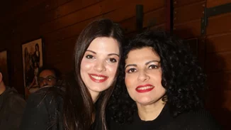 Τάνια Τρύπη | Η σχέση της με τον πρώην σύζυγό της, Κωνσταντίνο Καζάκο, και η ομοιότητα της κόρης τους με την Τζένη Καρέζη (vid)