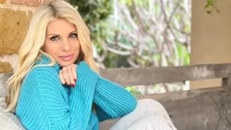 Η Ελένη Μενεγάκη εξομολογείται: "Μου λείπετε κι εσείς, η παρέα μας, η καθημερινότητά μας…"