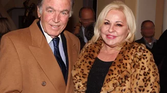 Μπέσσυ Αργυράκη | Κάηκε το σπίτι της και μαζεύει χρήματα για τους πληγέντες