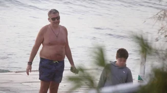 Γιώργος Λιάγκας | Για μπάνιο με τον γιο του, Γιάννη (pics)