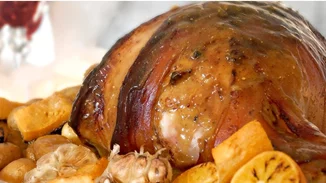 Χοιρινό στο φούρνο με μέλι