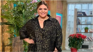 Το φόρεμα της Δανάης Μπάρκα ταιριάζει σε κάθε περίσταση και κοστίζει μόνο 15,99 €