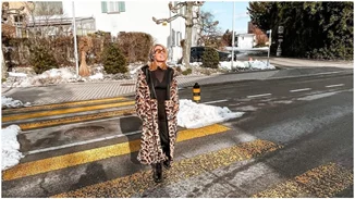 Βρήκαμε την εντυπωσιακή animal print faux γούνα της Μαρίας Ηλιάκη