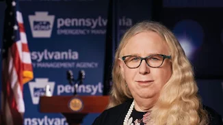 Rachel Levine | Η πρώτη transgender υφυπουργός Υγείας των ΗΠΑ