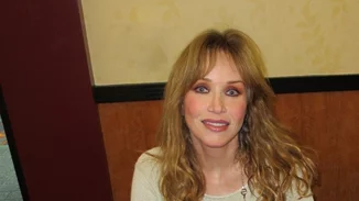Τέλος το θρίλερ με την Tanya Roberts | Το κορίτσι του James Bond πέθανε τελικά