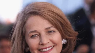 Η Charlotte Rampling πρωταγωνιστεί στην ταινία «Summer of ‘21» του Saint Laurent